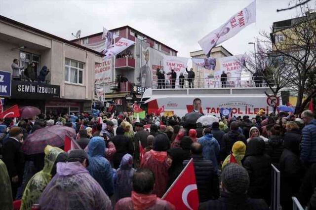 İSTANBUL SEÇİM ANKETİ! İmamoğlu mu Kurum mu? İstanbul seçimlerinde kim önde?