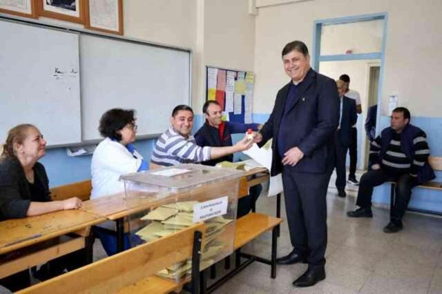 Kim nerede kullanacak? İşte siyasilerin oyunu atacağı yerler