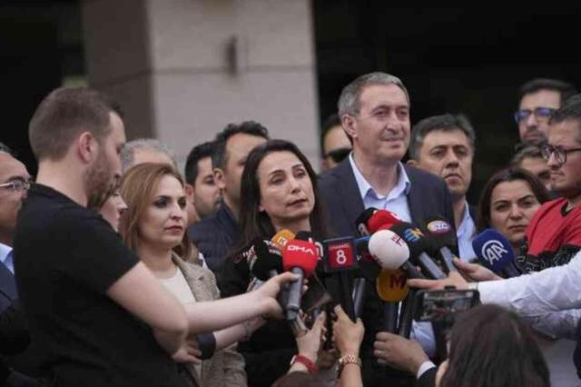 Van'da Erkan Baş'a müdahale! Van'da neler oluyor? Sokağa çıkma yasağı var mı?