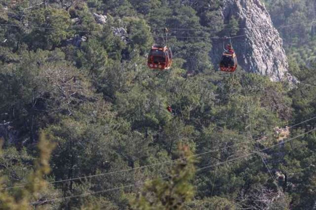 Antalya'daki teleferik kazasında mahsur kalan vatandaşların tamamı kurtarıldı