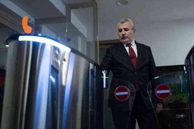 ÖSYM'nin dünyadan izole sınav merkezi ilk kez görüntülendi! Çöpler bile 45 gün çıkarılmıyor