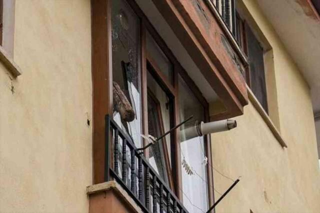 Ağaçlar yerinden söküldü, dev hortumlar çıktı! Çok sayıda il fırtınaya teslim