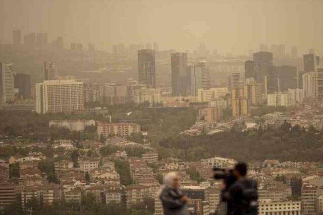 Meteoroloji'den 44 ile toz taşınımı uyarısı! Göz gözü görmeyecek