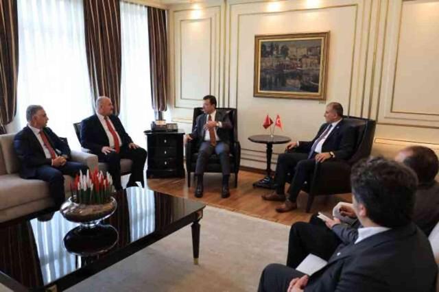 Seçimden önce, 'Taksimetreleri kurun, geliyor Murat Kurum' demişti! Taksiciler Odası Başkanı Eyüp Aksu'dan İmamoğlu'na ziyaret