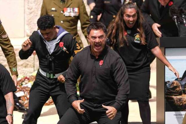 Yeni Zelanda askerleri Çanakkale'de 'haka' dansı yaptı