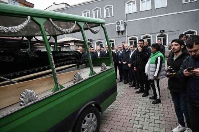 Su birikintisine düşerek hayatını kaybeden Edanur Gezer için cenaze töreni düzenlendi