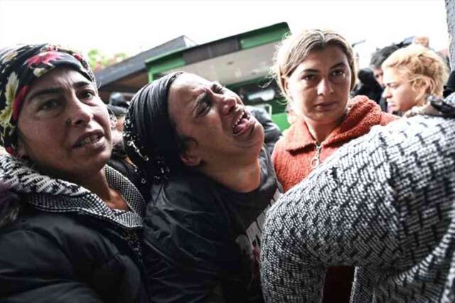 Su birikintisine düşerek hayatını kaybeden Edanur Gezer için cenaze töreni düzenlendi