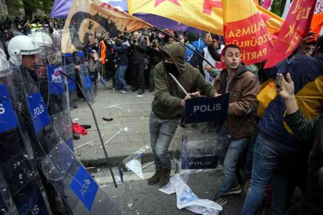 İstanbul'daki 1 Mayıs gösterilerinde polise saldıran 52 şüpheliye tutuklama talebi
