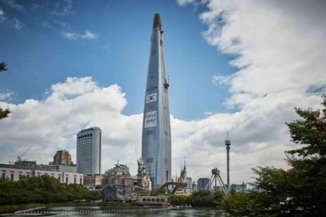 Seul'un Gökyüzünden Büyüleyici Manzaraları: Lotte Kulesi