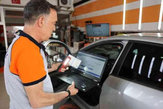 Gerçek, ekspertizde belli oldu! Otomobilin hava yastığı bölmesinden sünger çıktı