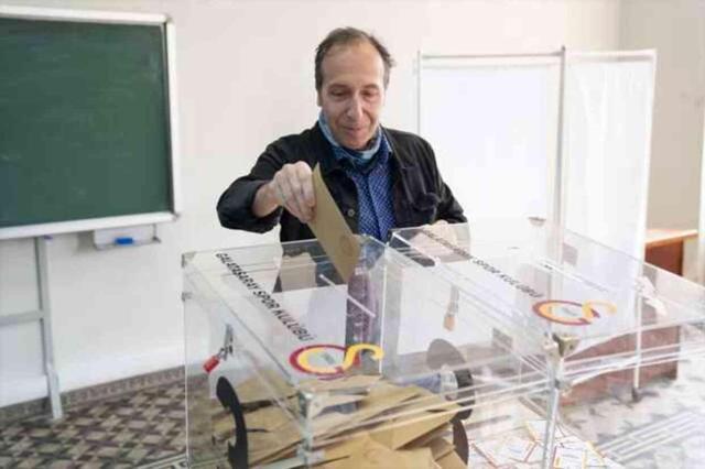 Dursun Özbek, yeniden Galatasaray Başkanı seçildi