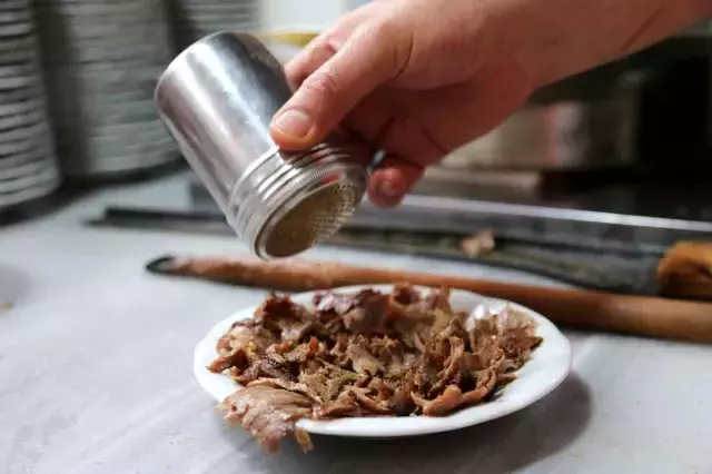 Kastamonu'da 1855'te çekilen fotoğrafı gösterip 'İlk döneri biz kestik' dediler