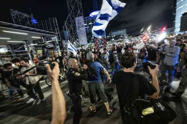 İsrailliler, İsrailli esirlerin geri getirilmesi ve hükümetin istifası talebiyle gösteri düzenledi