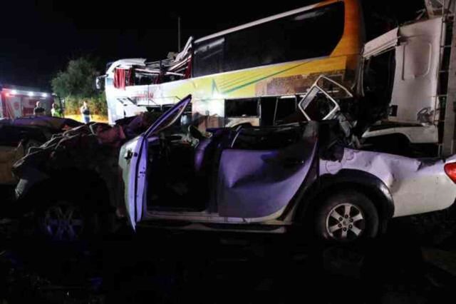 Mersin'de katliam gibi trafik kazası: 10 kişi öldü, 30 kişi yaralandı