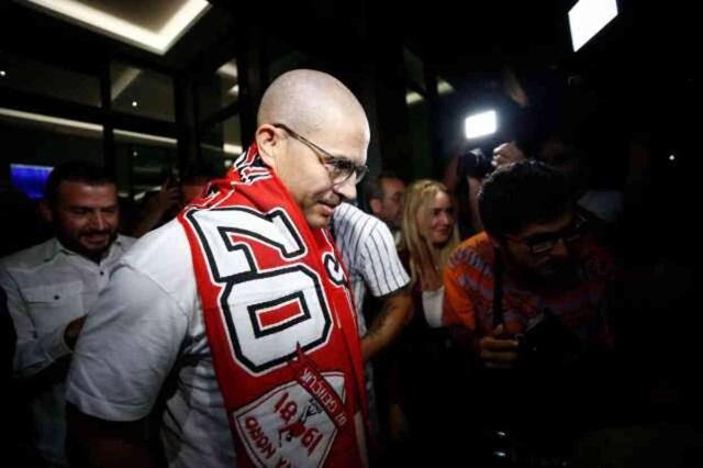 Alex de Souza, Antalyaspor için Türkiye'ye geldi