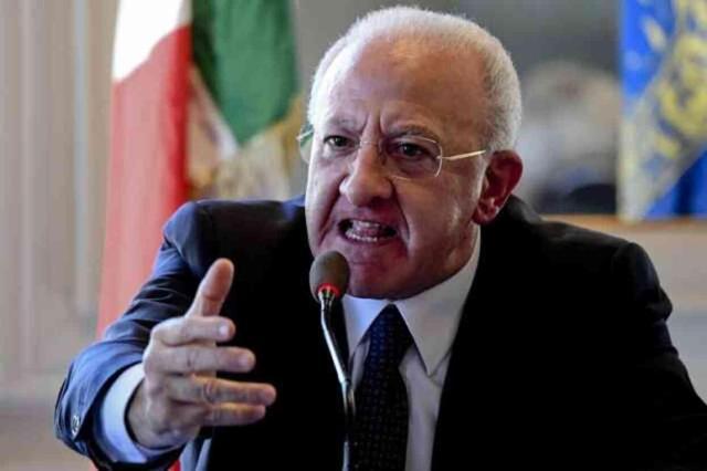 İtalya Başbakanı Meloni, kendisine hakaret eden siyasetçiyle karşılaştı: İşte ben o k**tak! Nasılsınız?