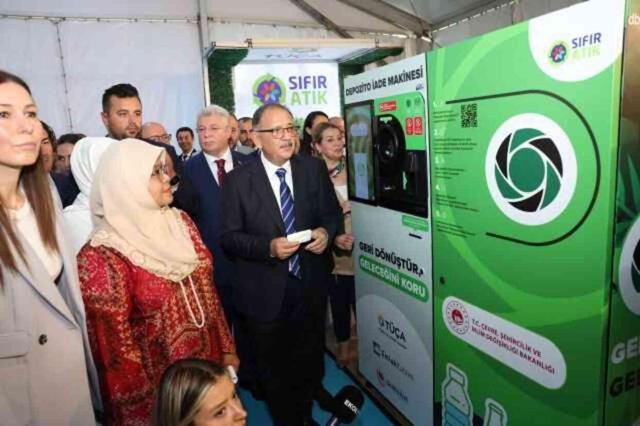 Mehmet Özhaseki 'Dünyada olan biten her şeyden 'bize ne' diyemeyiz.