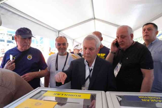 Canlı aktarıyoruz! Oy verme işlemi başladı, Fenerbahçe başkanını seçiyor