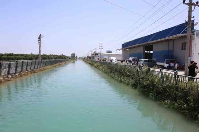 Adana'da kahreden olay! Kanala atlayan eşini kurtarmak isterken kendisi boğuldu