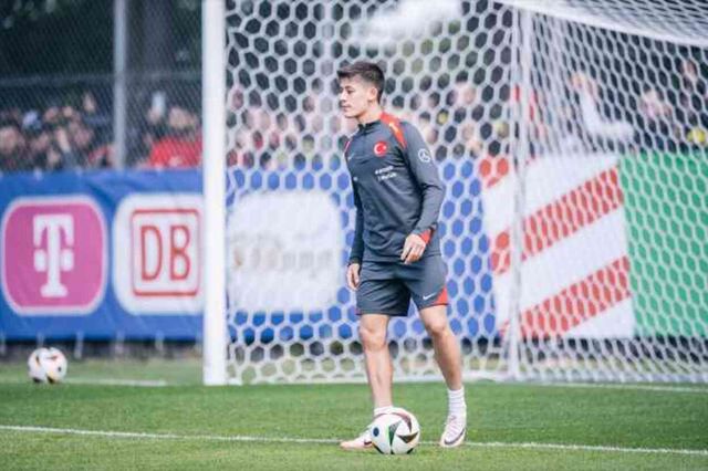 İlk 11'de oynatacak mı? Montella'dan çok konuşulacak Arda Güler sözleri