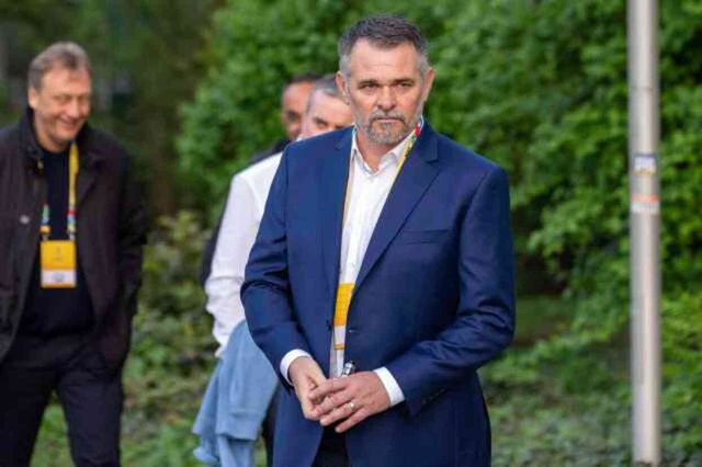 Gürcistan teknik direktörü Willy Sagnol: Hakan Çalhanoğlu'nun büyük bir hayranım