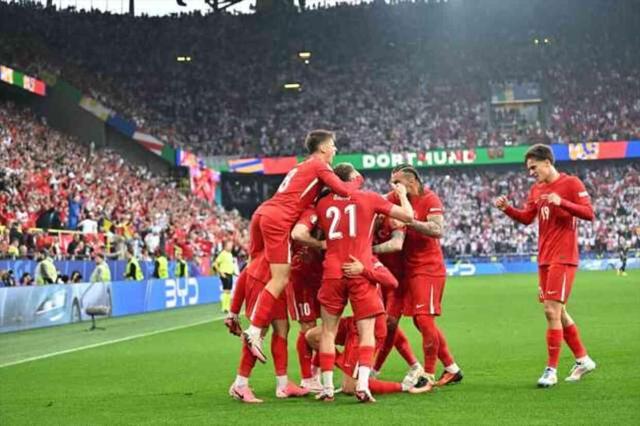 'Türkiye'nin Messi'si' manşetlerde! Dünya Bizim Çocuklar'ı konuşuyor