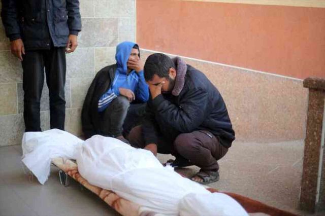 İsrail Refah'ta çadır kampını bombaladı: 25 ölü, 50 yaralı
