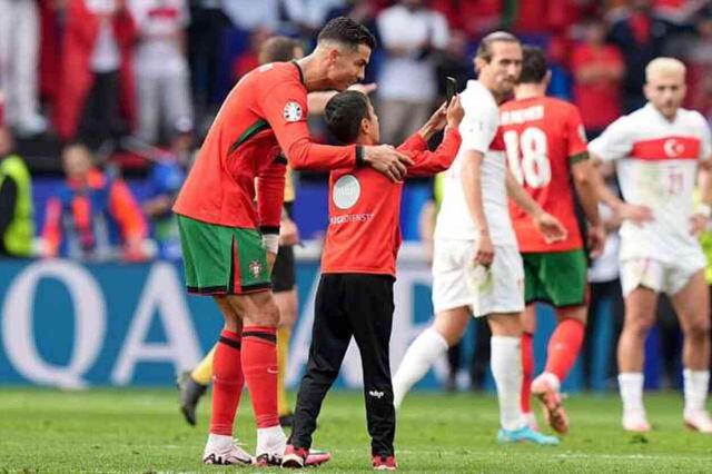 Ronaldo ile fotoğraf çektiren çocuğa ceza! UEFA çocuğa ne cezası verdi?