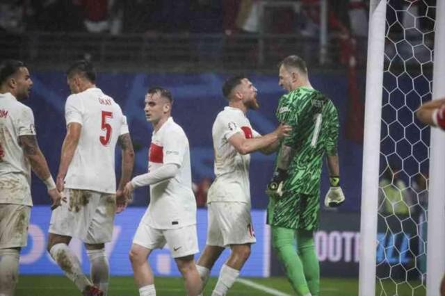 Mert Günok kimdir? Mert Günok kaç yaşında, nereli? Mert Günok hayatı ve kariyeri!