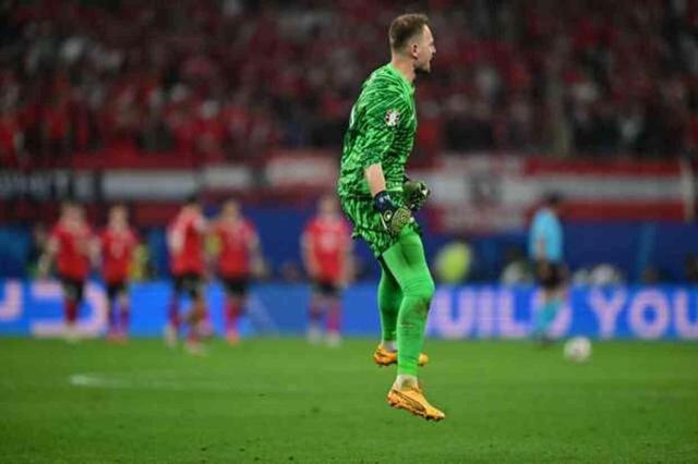 Mert Günok kimdir? Mert Günok kaç yaşında, nereli? Mert Günok hayatı ve kariyeri!