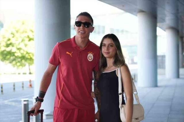 Galatasaray hazırlık maçı için Avusturya'da! Galatasaray'dan ilk görüntüler