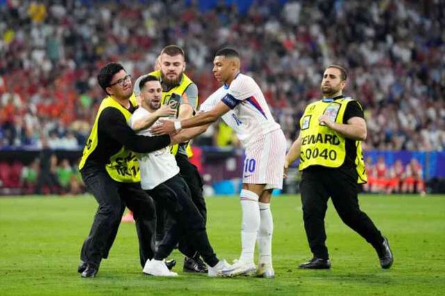 İspanya- Fransa maçından kareler | İspanya- Fransa maçı kaç kaç bitti? EURO 2024 finaline hangi takım çıktı?