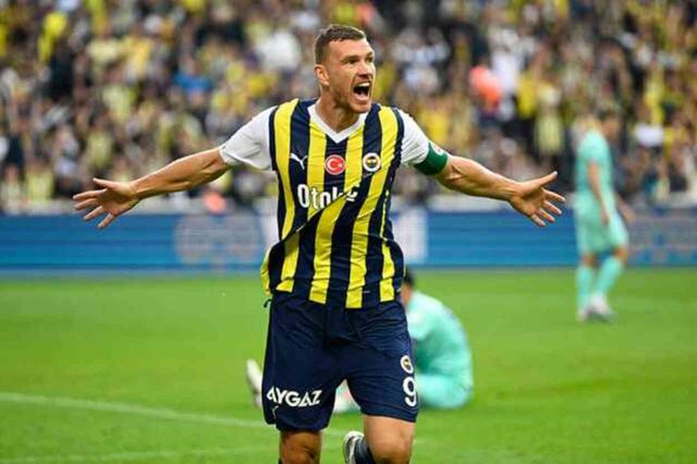 Edin Dzeko Fenerbahçe'den ayrılıyor mu? Mario Branco tartışmalara son noktayı koydu