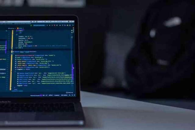 Dünya genelinde sistemler çöktü! Birçok sektörde işlemler yapılamıyor