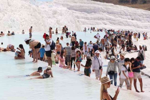 Pamukkale can çekişiyor! Su değeri azalan bölgede 'Acil' önlem alınması isteniyor
