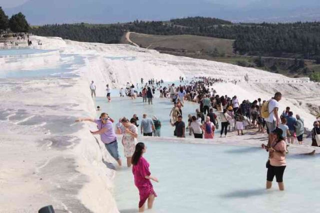 Pamukkale can çekişiyor! Su değeri azalan bölgede 'Acil' önlem alınması isteniyor
