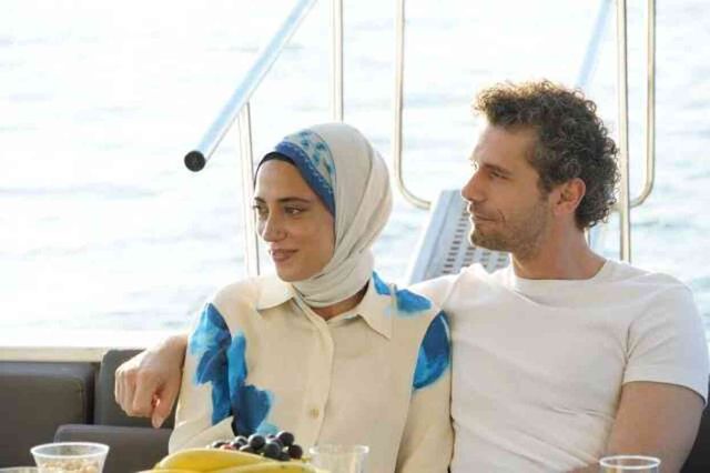 Yakışıklı oyuncu Fırat Çelik, Kızılcık Şerbeti dizisine dahil oldu