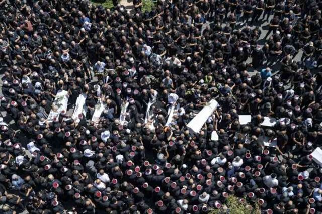 İsrail, Lübnan'ın başkenti Beyrut'u vurdu