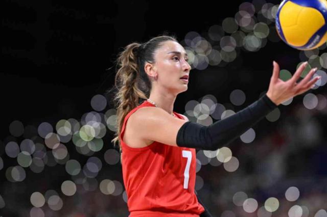 Filenin Sultanları çeyrek final maçı ne zaman? Paris Olimpiyatları Türkiye A Milli Kadın Voleybol Takımının çeyrek finalde rakibi kim olacak?