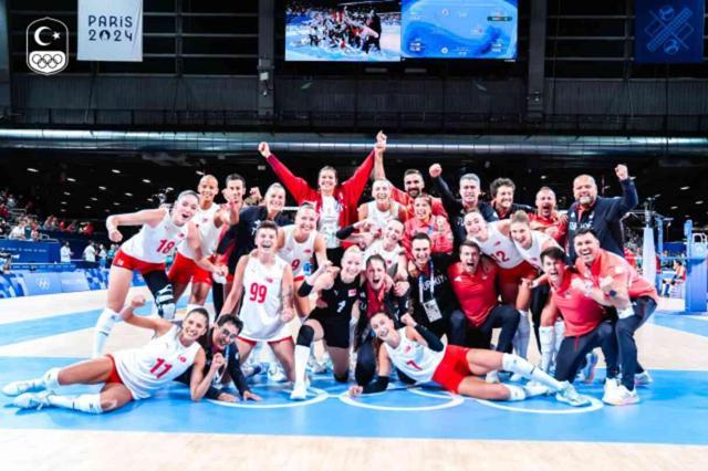 Filenin Sultanları, Çin'i devirdi! 3-2'lik skorla yarı finale yükseldiler