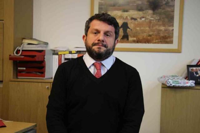 Bülent Arınç, 'Sizi dostça ikaz ediyorum' diyerek TBMM Başkanı Kurtulmuş'a seslendi