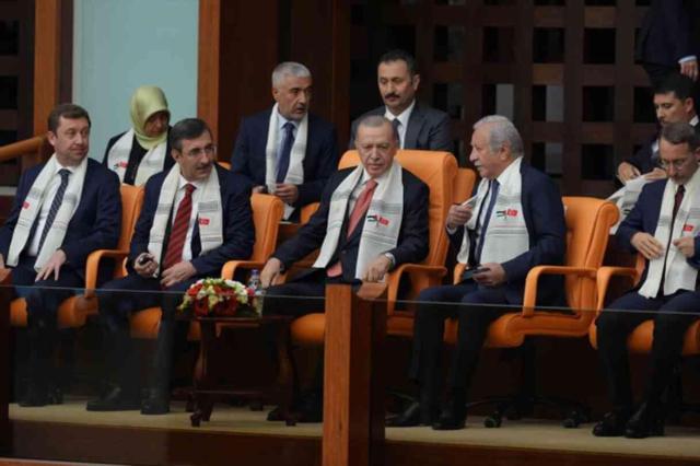 TBMM'de tarihi anlar! Filistin Devlet Başkanı Mahmud Abbas, Genel Kurul'a hitap ediyor