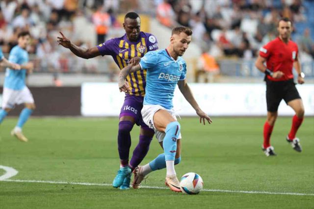 Fırtına galibiyeti unuttu! Trabzonspor, Eyüpspor ile deplasmanda 0-0 berabere kaldı
