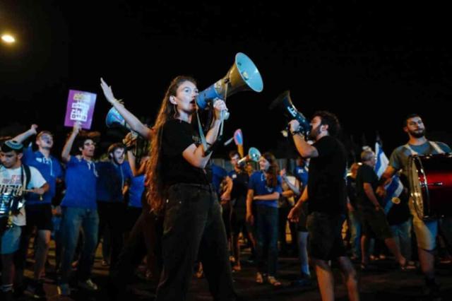 Netanyahu için son çağrı: Yarından itibaren tüm ülke titreyecek