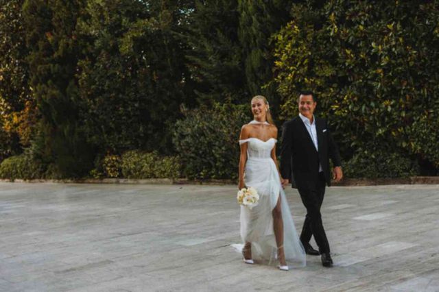 Şeyma Subaşı, ikinci kez babasının düğününe hazırlanan Melisa'yı böyle izledi