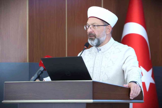 Diyanet İşleri Başkanı kimdir? Diyanet İşleri Başkanı Prof. Dr. Ali Erbaş kaç yaşında, nereli?