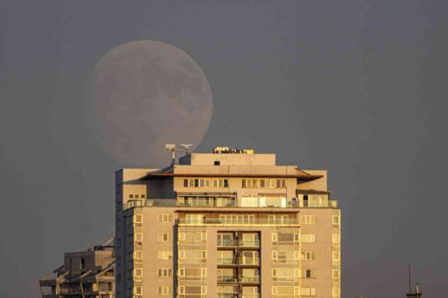 ANKARA'DA ŞİŞKİN AY!