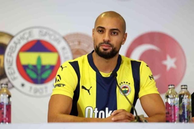 Sofyan Amrabat kimdir? Sofyan Amrabat kaç yaşında ve nereli?