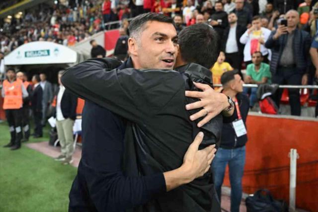 Burak Yılmaz istifa mı etti? Kayserispor Teknik Direktörü Burak Yılmaz neden istifa etti?