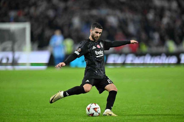 Rafa Silva 11'de var mı? Beşiktaş muhtemel 11 açıklandı mı? (Galatasaray- Beşiktaş derbisi)